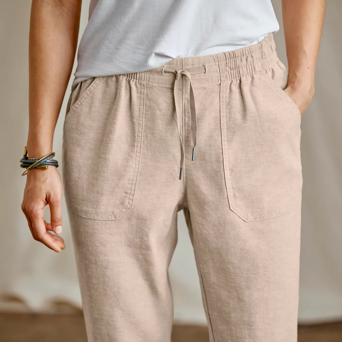 Orvis Latest | Explorer Performance Linen Ankle Pants