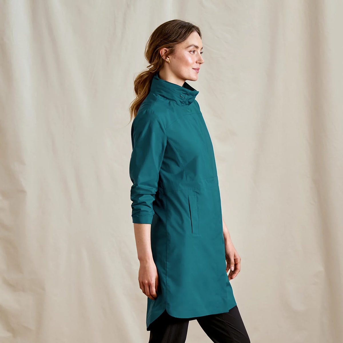 Orvis Exclusive | Women's Outbound Pack & Go Parka