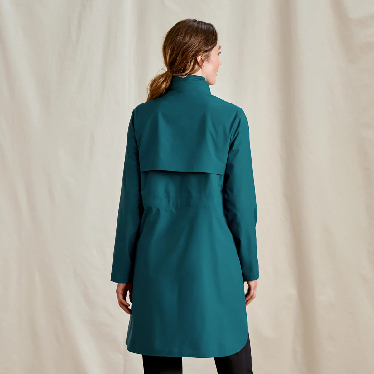 Orvis Exclusive | Women's Outbound Pack & Go Parka