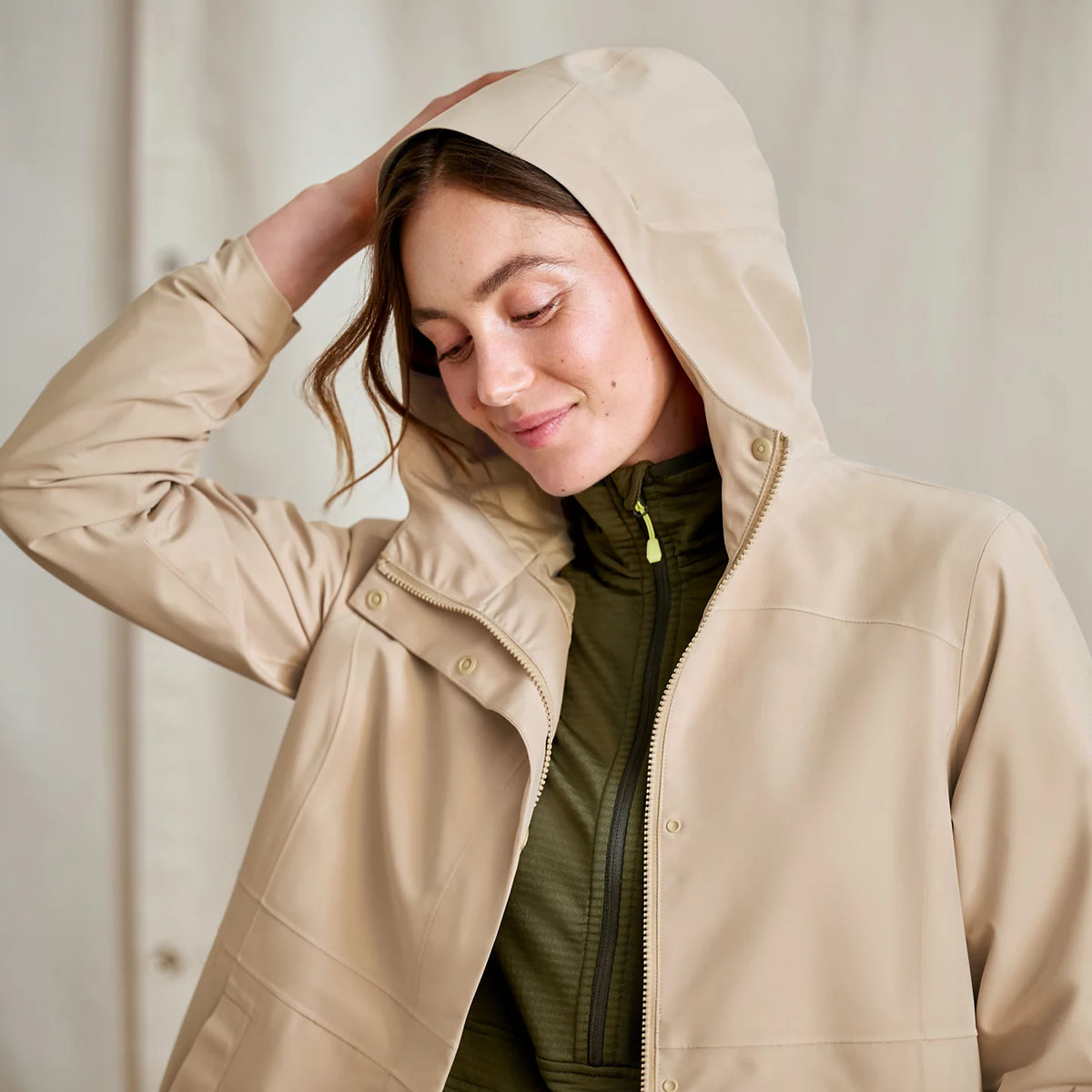 Orvis Exclusive | Women's Outbound Pack & Go Waterproof Parka