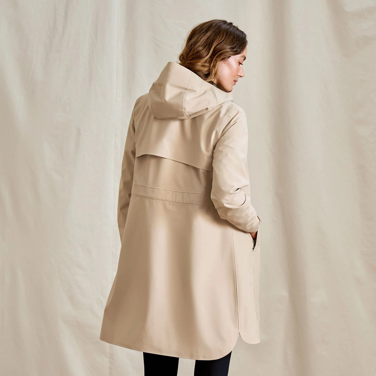 Orvis Exclusive | Women's Outbound Pack & Go Waterproof Parka