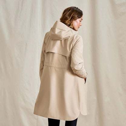 Orvis Exclusive | Women's Outbound Pack & Go Waterproof Parka