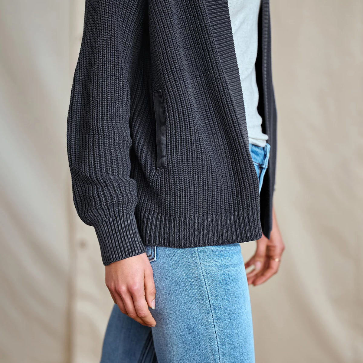 Orvis Value | Sun-Faded Cardigan